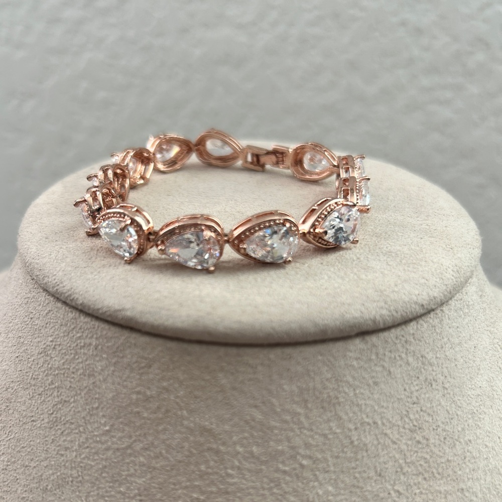Rose gold diamond bracelet and earring set